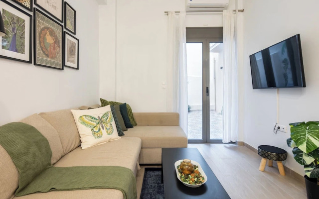 Zappa 2-BR Apt With Terrace in Athens