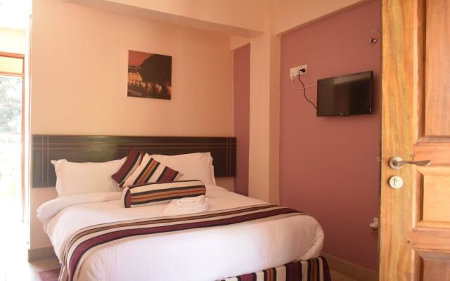Eleon Inn Hotel