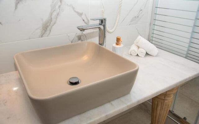 Heliades Suites