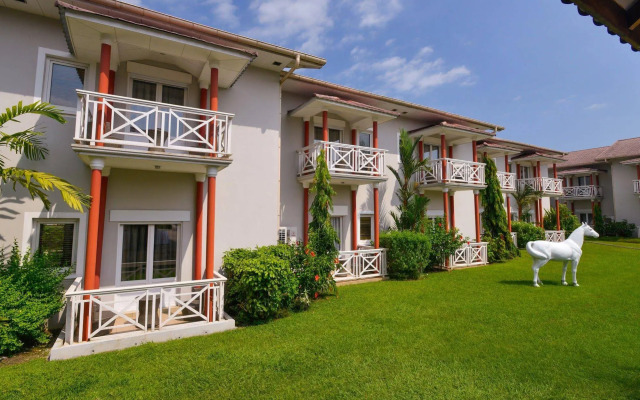Nomad Suites Residence