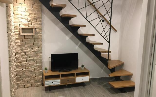 Paradise Stone Apartments