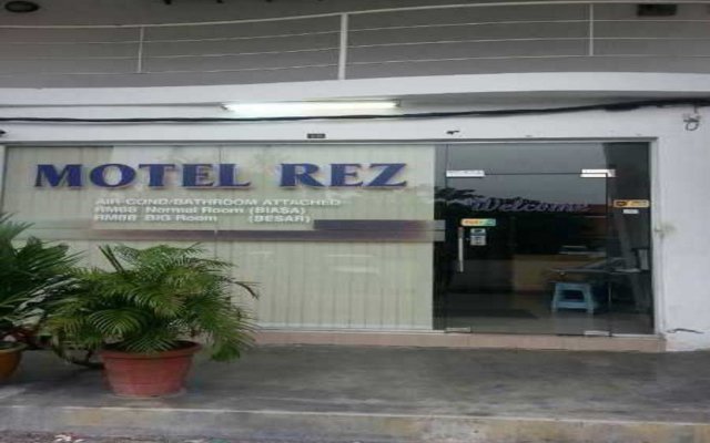 Rez Motel