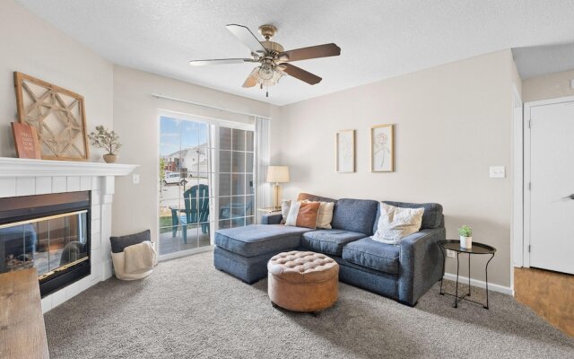 Onsite Gym Pool Fast Wifi More