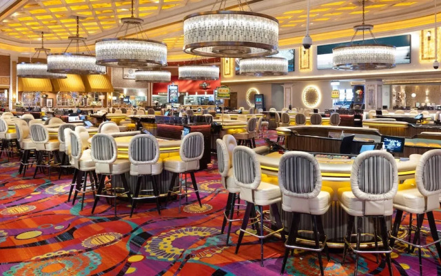 Rainbow Hotel Casino by Peppermill Resorts
