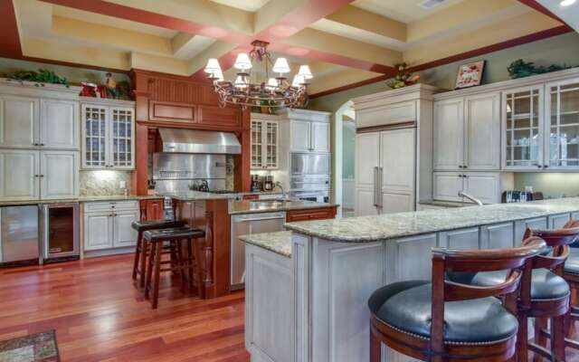 23 Pelican 6 Bedroom Home