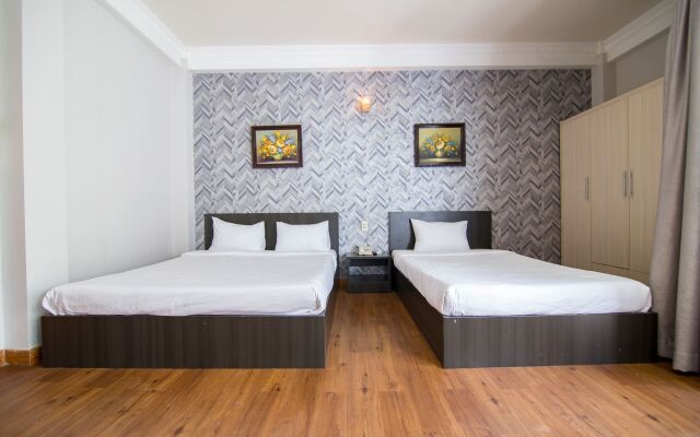 S79 Quynh Giang Airport Hotel