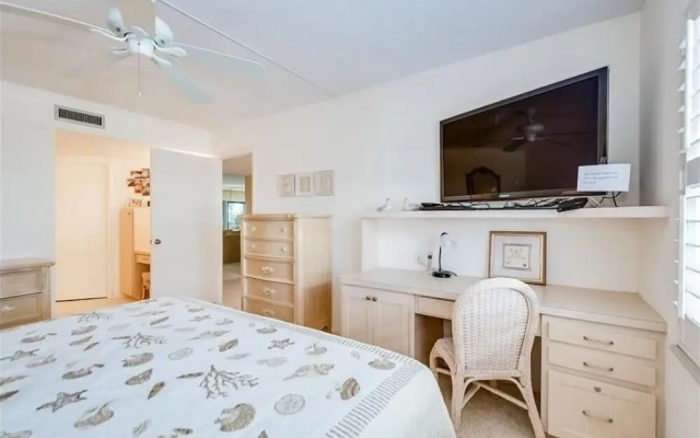 Sea Oats 336 2 Bedroom Condo by RedAwning