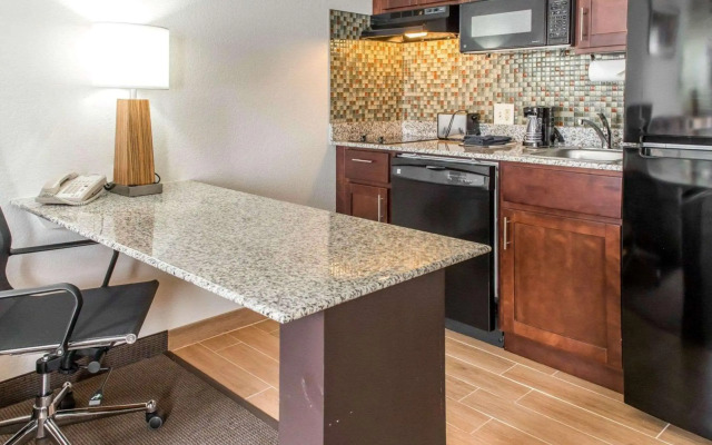 MainStay Suites Pittsburgh Airport