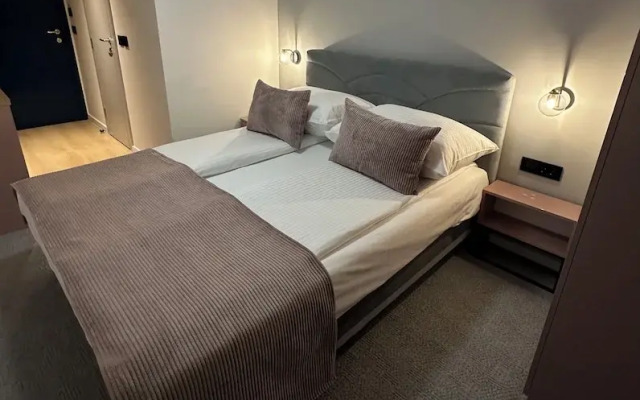 Alinar Oasis Apartments