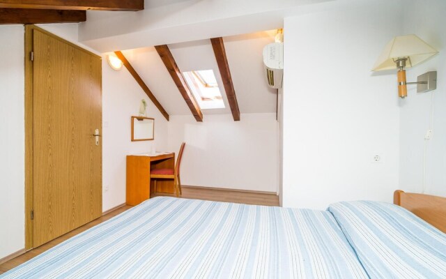 Beautiful Apartment in Cavtat With 1 Bedrooms and Wifi