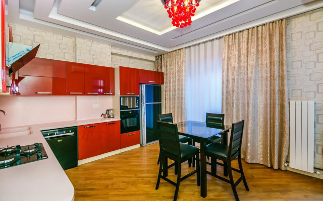 Luxe House in Nizami Street 1