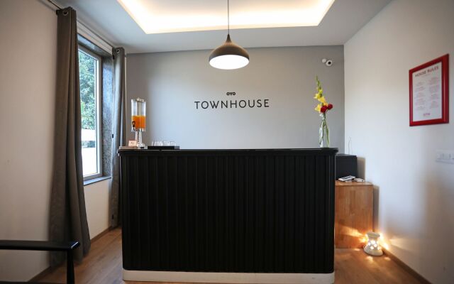 OYO Townhouse 024 Sector 47 Gurgaon