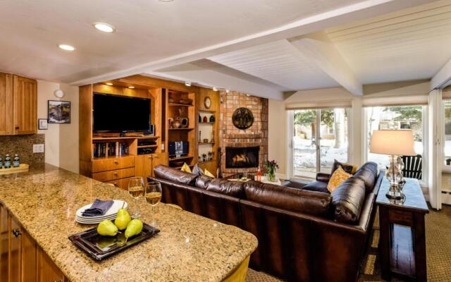 Standard Two Bedroom - Aspen Alps 204