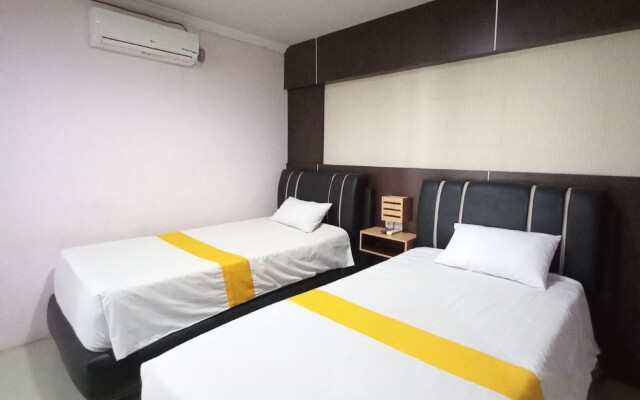 RedDoorz near Poso City Mall