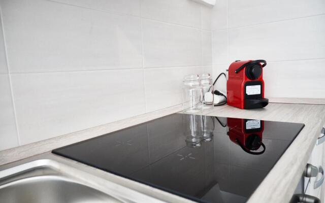Equorum Prospectus 1 - OSTUNI CENTRO - Guest House