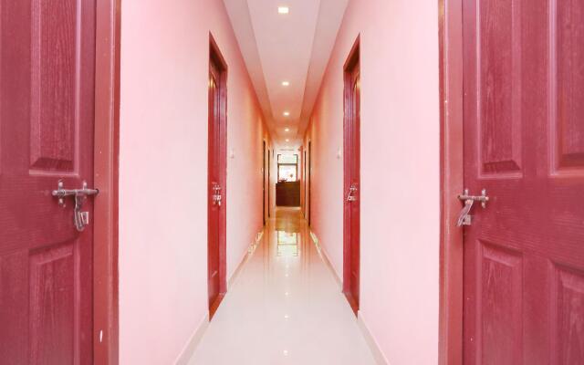 OYO 4706 Chalil Residency