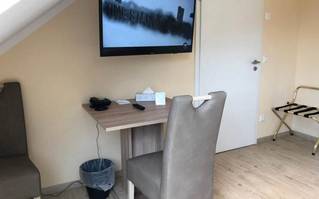 Hotel Select Suites & Aparts