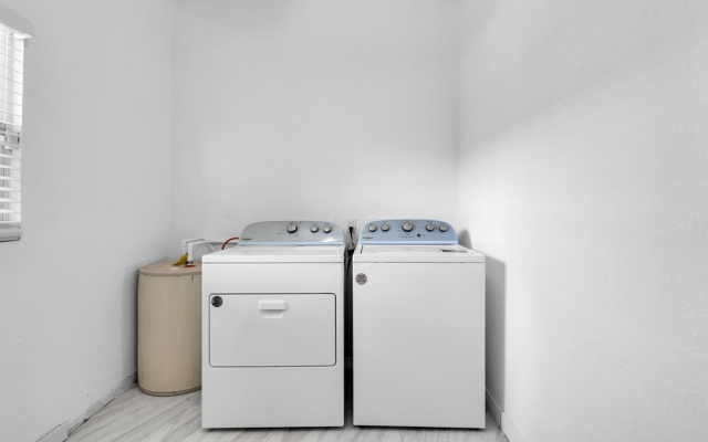 Modern & Cozy 5BD House in Buenavista