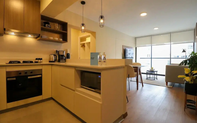 w Majestic 2BR w Comfy Balcony Near Kennedy Park