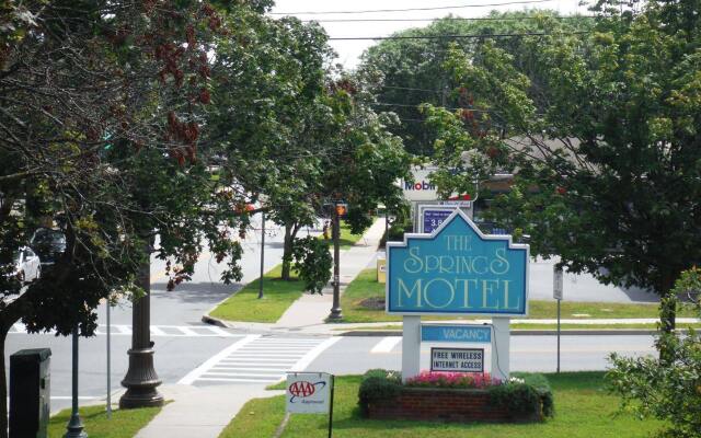 The Springs Motel