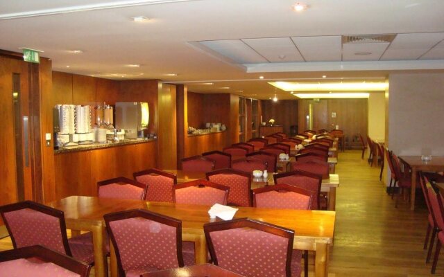 Central Park Hotel