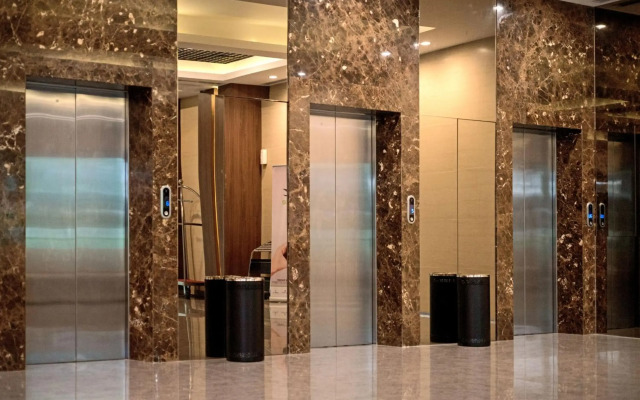 Grand Whiz Hotel Poins Simatupang Jakarta