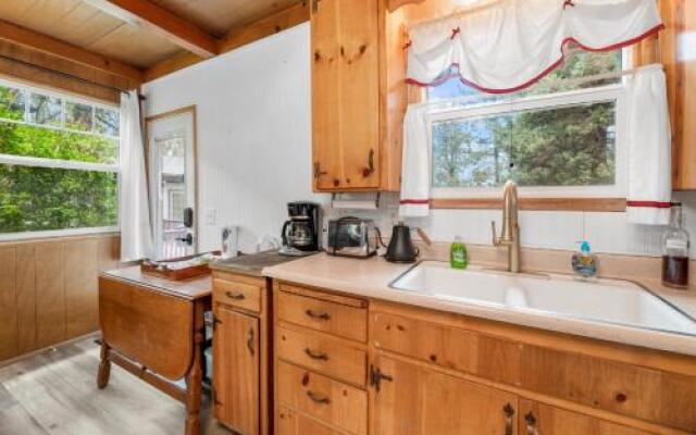 1668 - Finch Nest by RedAwning