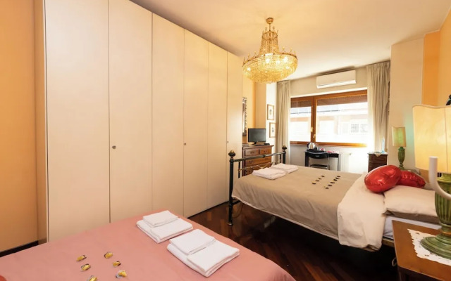 Rachele Charming House in Heart of Rome