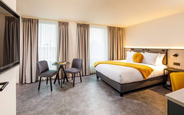 Southgate Hotel London