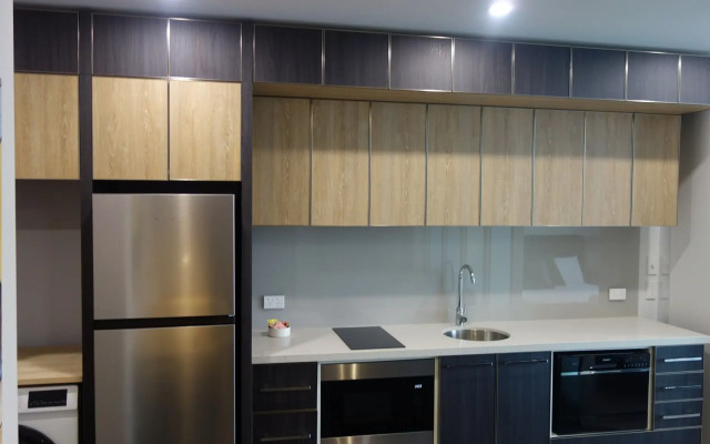 Semaphore Splash Apartments