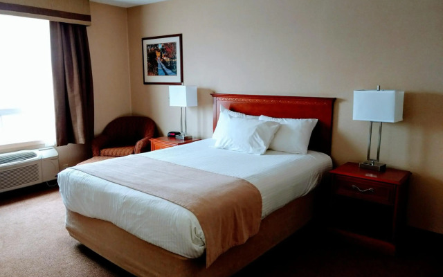 Super 8 By Wyndham High Level Ab