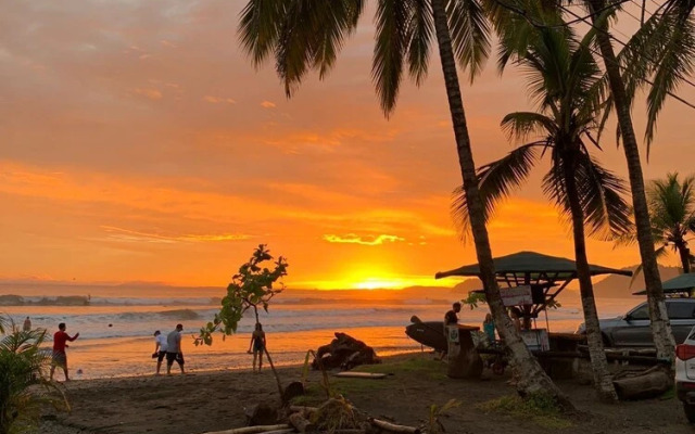 La Sirena Playa Jaco Hotel