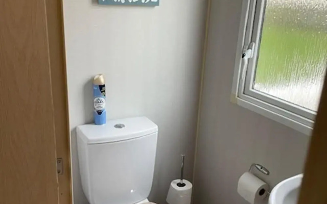 3 Bed-sleeps 8-pet Friendly-parking-sea View