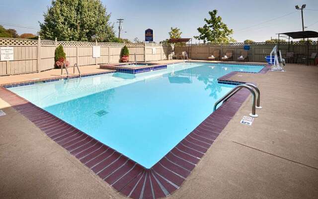 Days Inn by Wyndham Columbia Kentucky