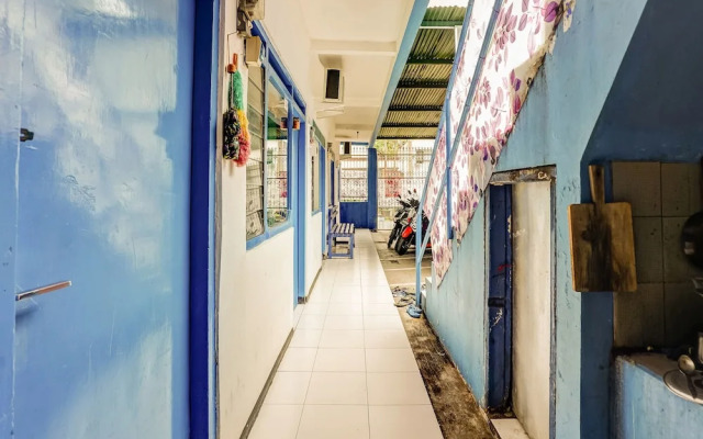 OYO Life 90523 Homestay Jenggolo