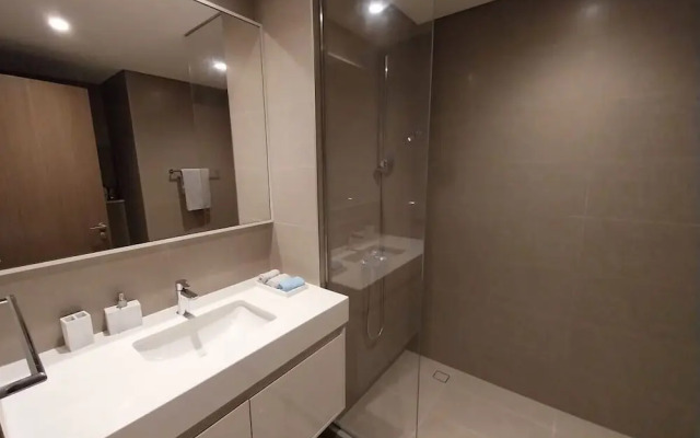 Majestic 3B Apt With Breathtaking View in Downtown