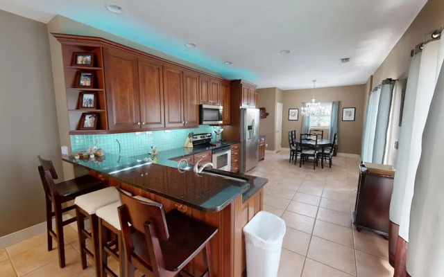 1 Cozy Cove 3 Bedroom Home