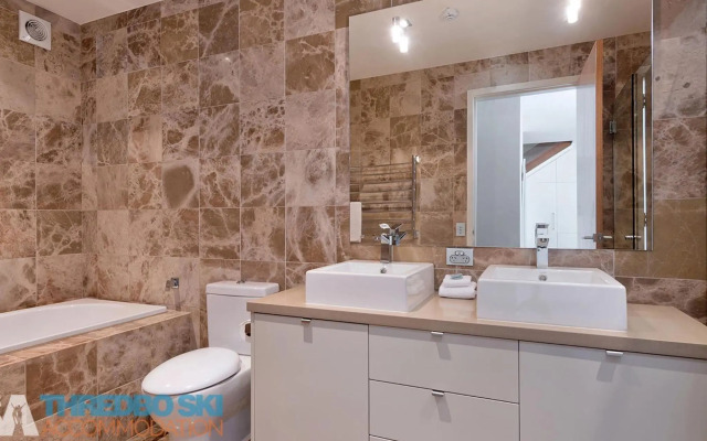 The Peak Penthouse 8