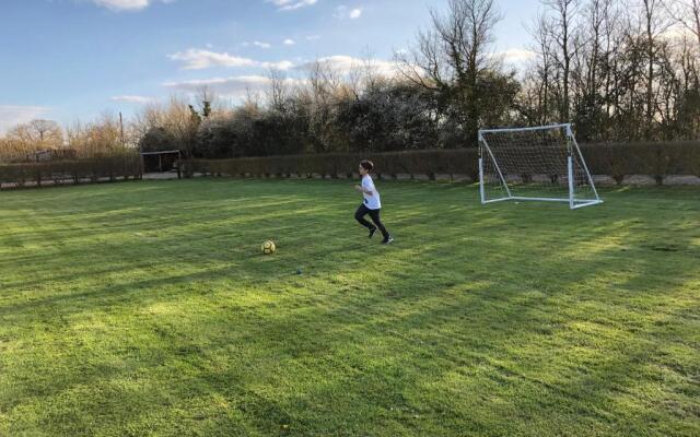 Windsor Studio West-Only 10 mins from Legoland