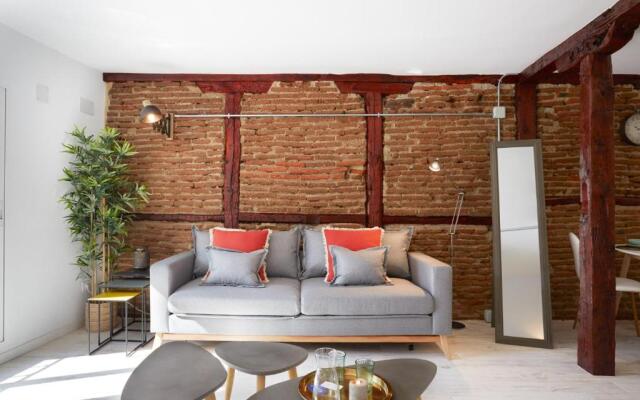 LEEWAYS LOFT in PELAYO