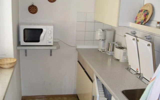 Haus Gugl by Skinetworks