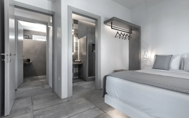 Manesis Suites