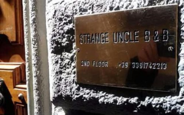 Strange Uncle Hostel