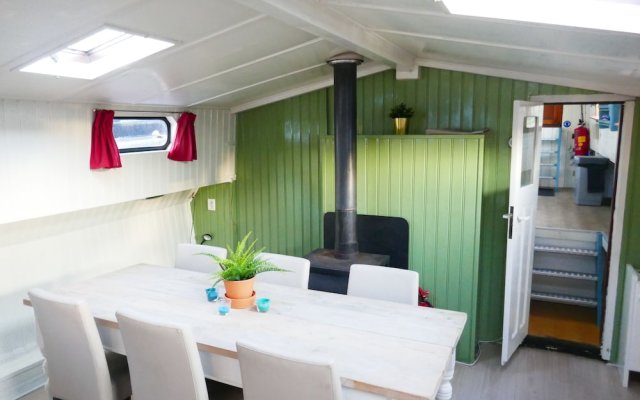 Boat apartment Rotterdam Hoop