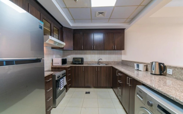 1B-Churchill-303 by bnbme homes