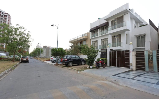 Anav house
