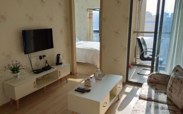 Wuhan Loving Home Apartment
