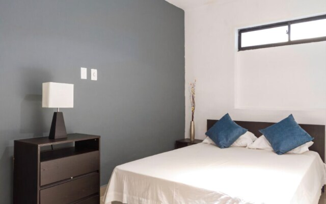 Lleras 6 BR Apartment