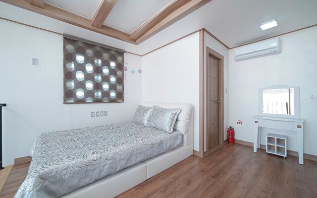 Yeongdeok Etermo Pension