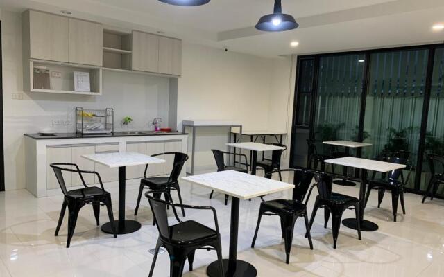 Icare Residence & Hotel